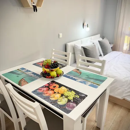 Daire Sea Breeze With Balcony 250 Metres For The
