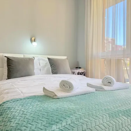 Sea Breeze With Balcony 250 Metres For The Daire Sveti Vlas