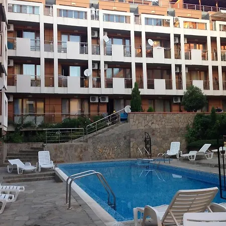Daire Sea Breeze With Balcony 250 Metres For The Sveti Vlas